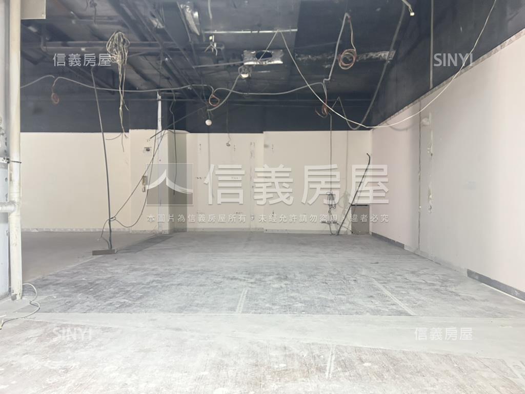 雲頂辦公室－１房屋室內格局與周邊環境
