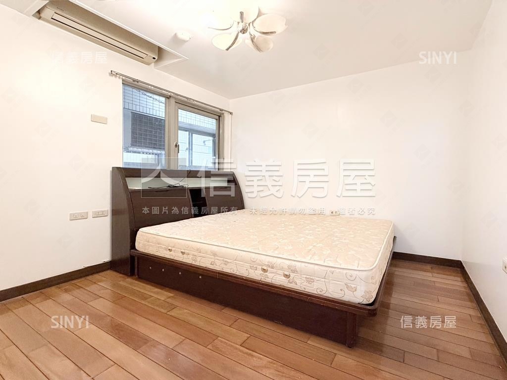 捷運高樓景觀邊間三房車位房屋室內格局與周邊環境