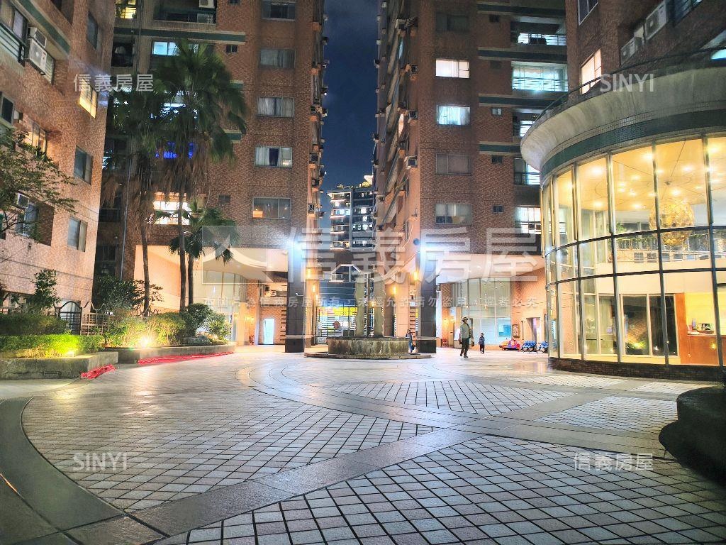 捷運高樓景觀邊間三房車位房屋室內格局與周邊環境