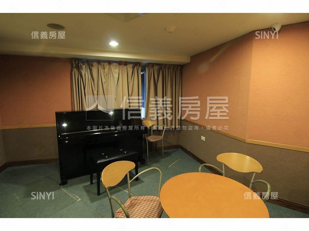 捷運高樓景觀邊間三房車位房屋室內格局與周邊環境