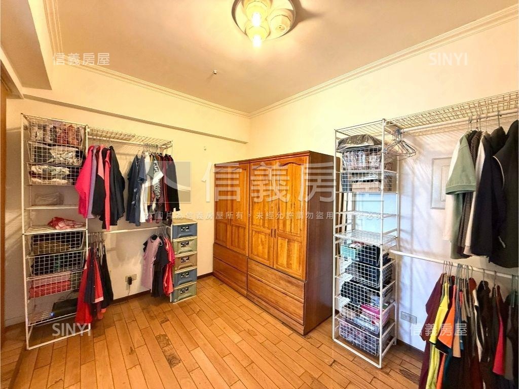 長昇三代同堂景觀帝王戶房屋室內格局與周邊環境