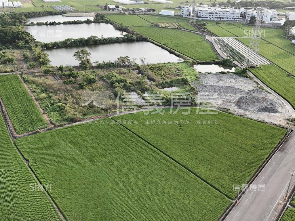 稀有土地９３９７．１４坪房屋室內格局與周邊環境