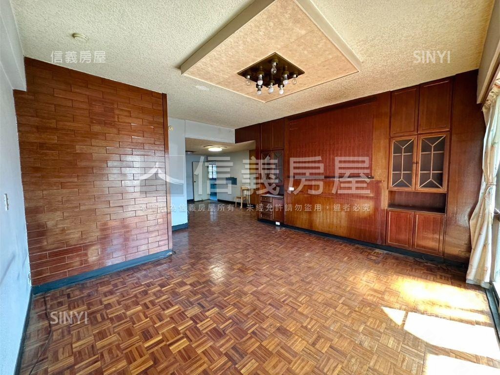 大安路靜巷朝南電梯四房房屋室內格局與周邊環境