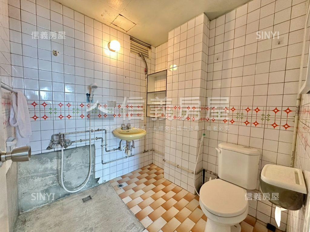 大安路靜巷朝南電梯四房房屋室內格局與周邊環境