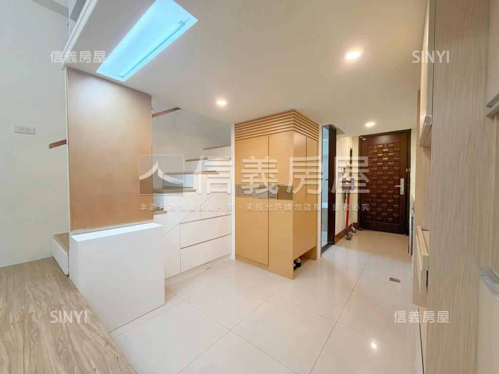 新巨蛋★收納滿分美屋房屋室內格局與周邊環境