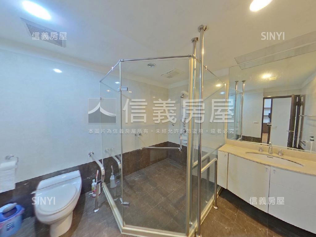景華典雅時尚一樓房屋室內格局與周邊環境