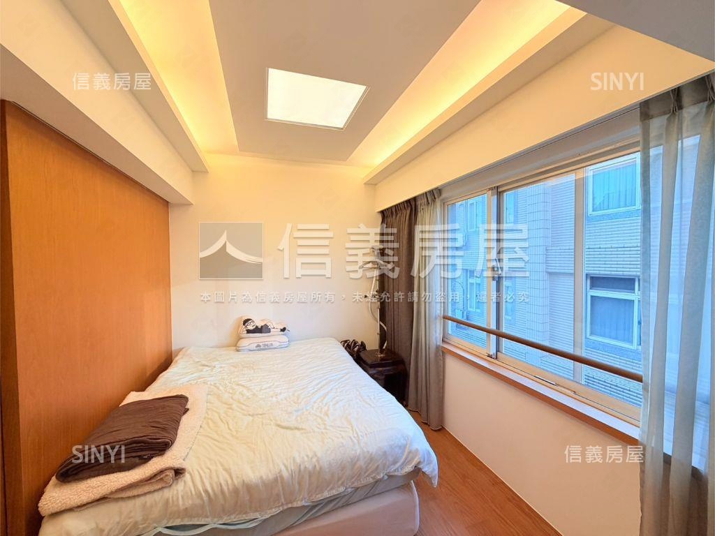 莊子．雅致雙車位別墅房屋室內格局與周邊環境