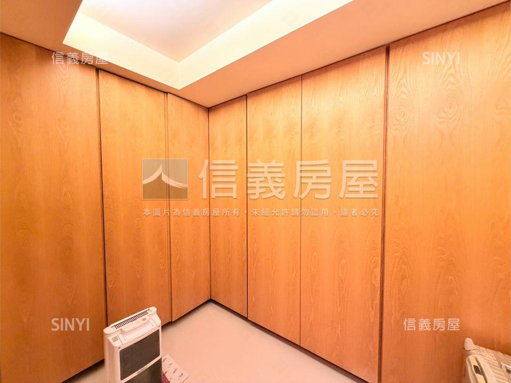 莊子．雅致雙車位別墅房屋室內格局與周邊環境