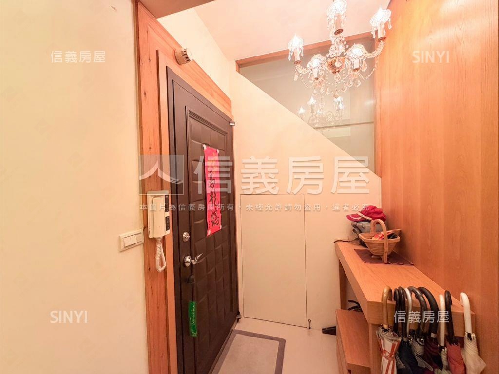 莊子．雅致雙車位別墅房屋室內格局與周邊環境