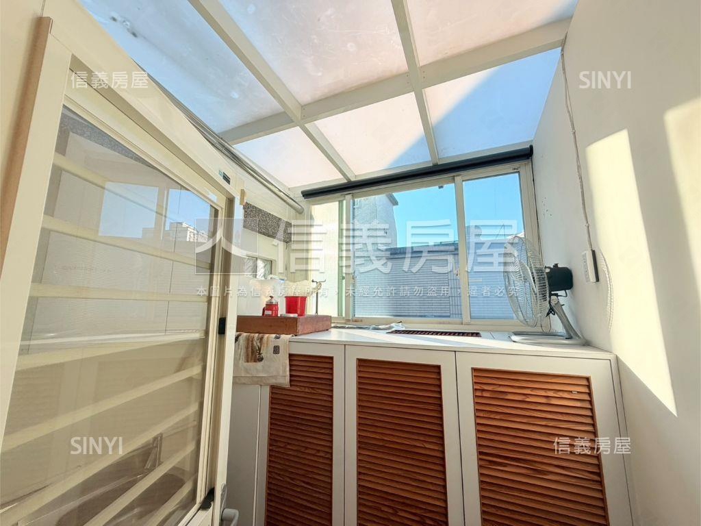 莊子．雅致雙車位別墅房屋室內格局與周邊環境