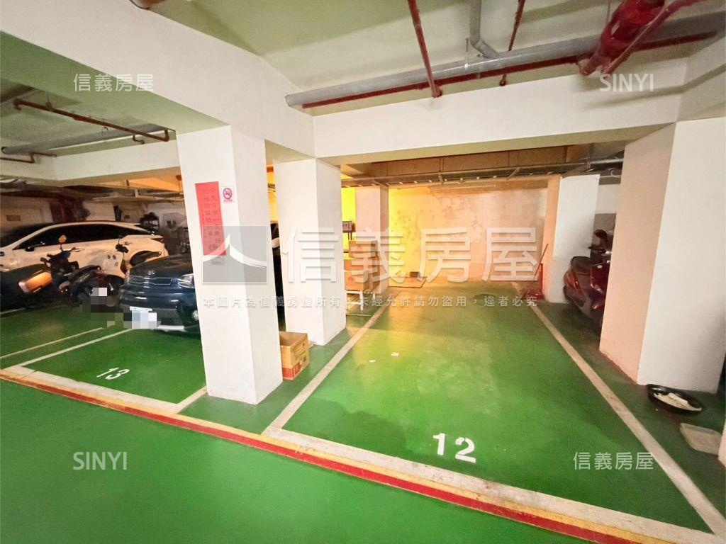 莊子．雅致雙車位別墅房屋室內格局與周邊環境