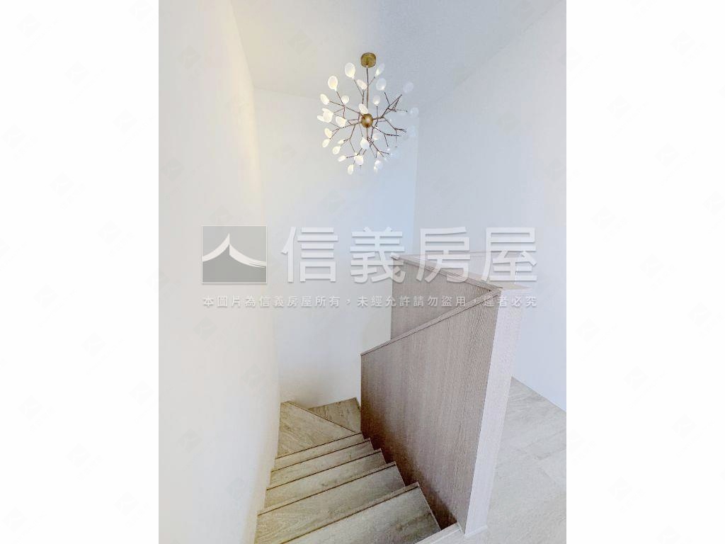 江翠稀有高樓露臺大戶美屋房屋室內格局與周邊環境