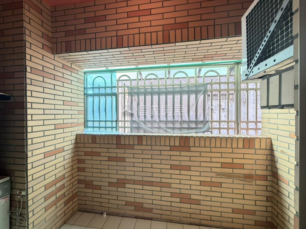 公園電梯有管理員房屋室內格局與周邊環境