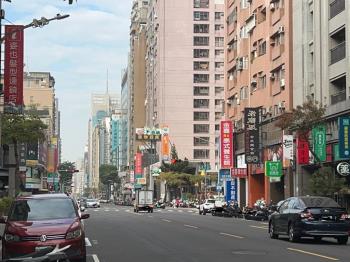 明華一路金店面