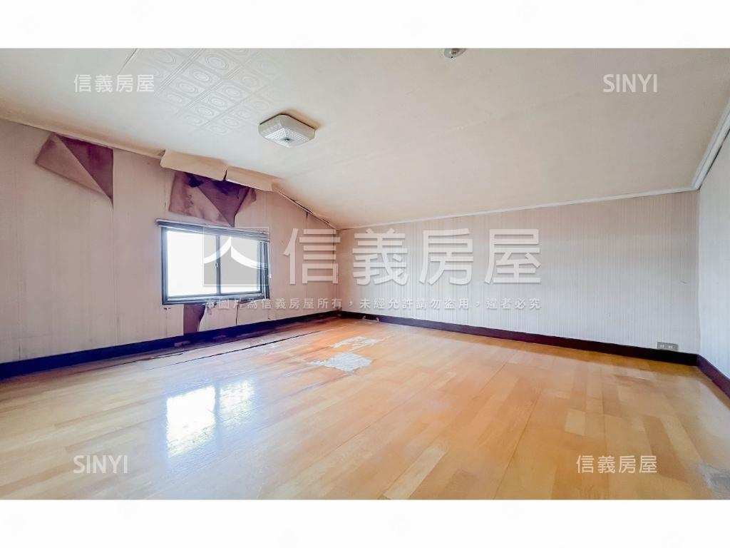 近潭子車站低總價邊間透天房屋室內格局與周邊環境