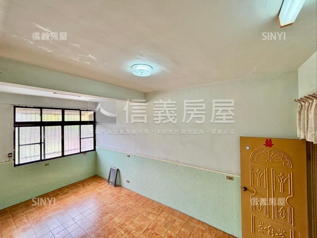 面右昌國中校園透天房屋室內格局與周邊環境