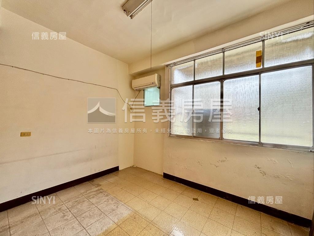 面右昌國中校園透天房屋室內格局與周邊環境