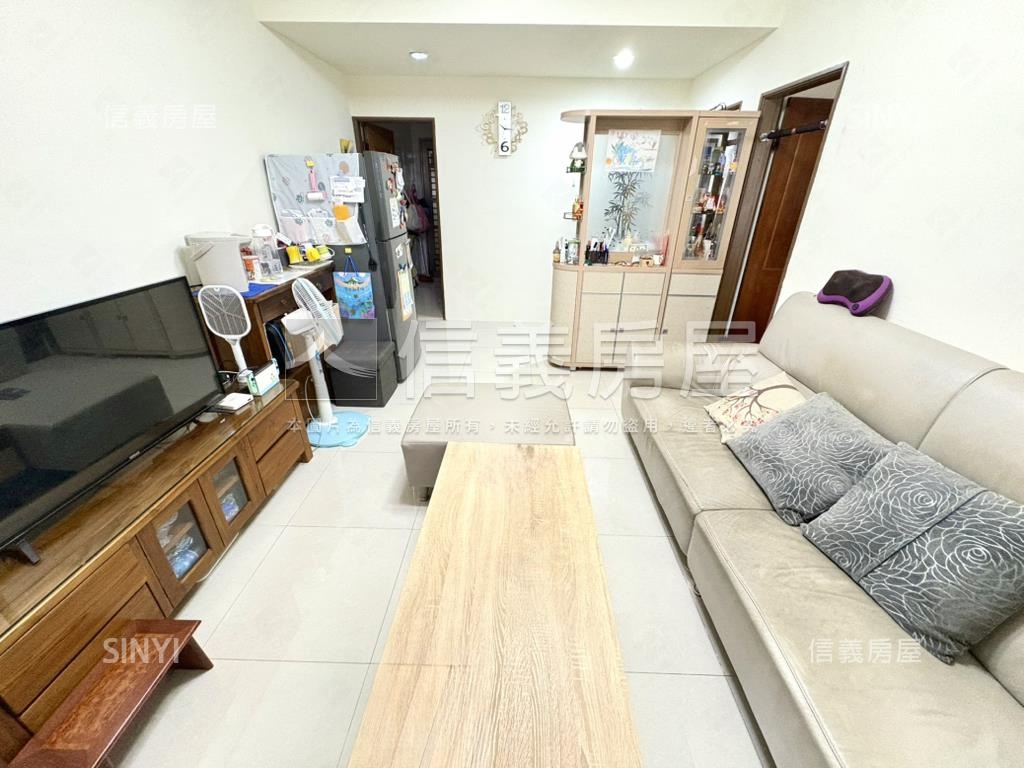 大坪林公寓二樓邊間大兩房房屋室內格局與周邊環境