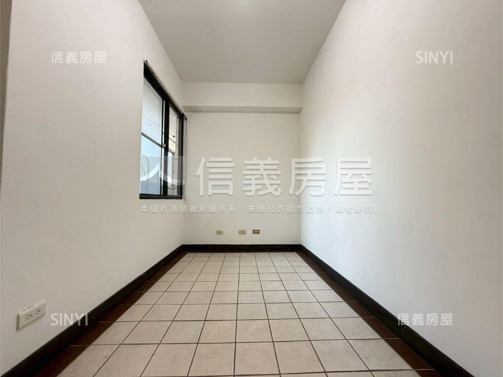 正林森路四房近忠孝國小房屋室內格局與周邊環境