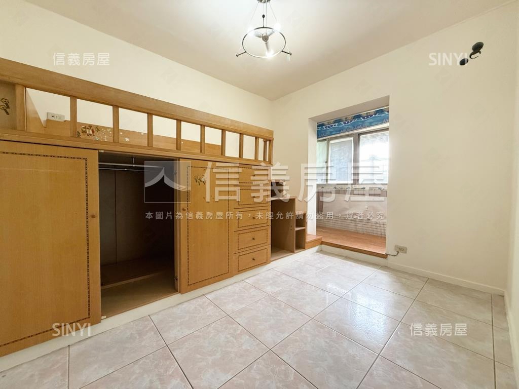 鄰天母ＳＯＧＯ商圈美屋房屋室內格局與周邊環境