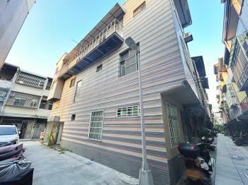 近鳳山車站邊間透天