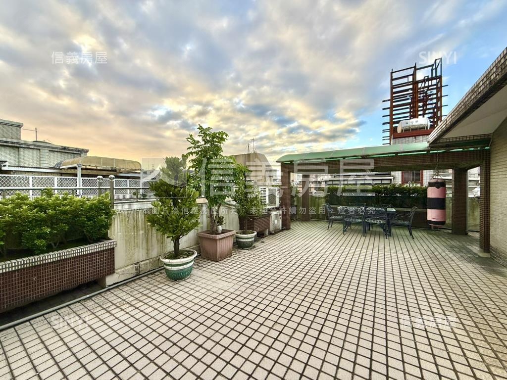 【新接】莊敬頂樓邊間美景房屋室內格局與周邊環境