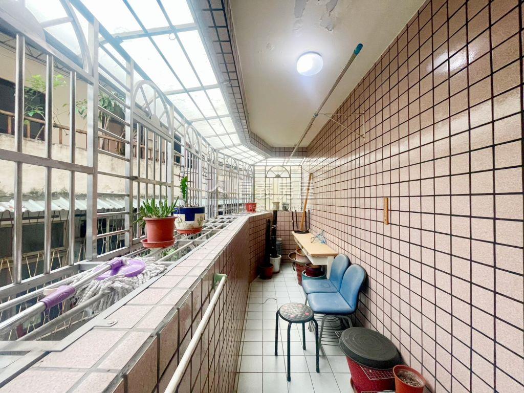 佳和公園｜電梯有車位房屋室內格局與周邊環境