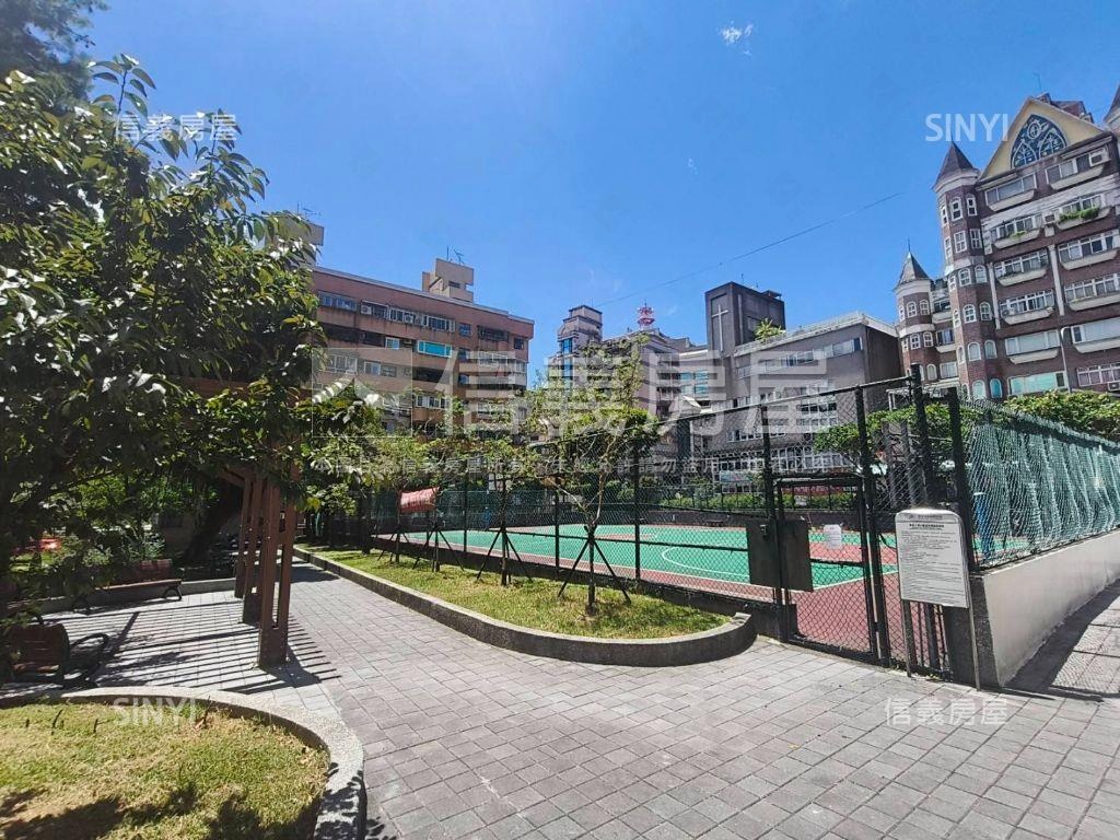 格局方正明亮三房房屋室內格局與周邊環境