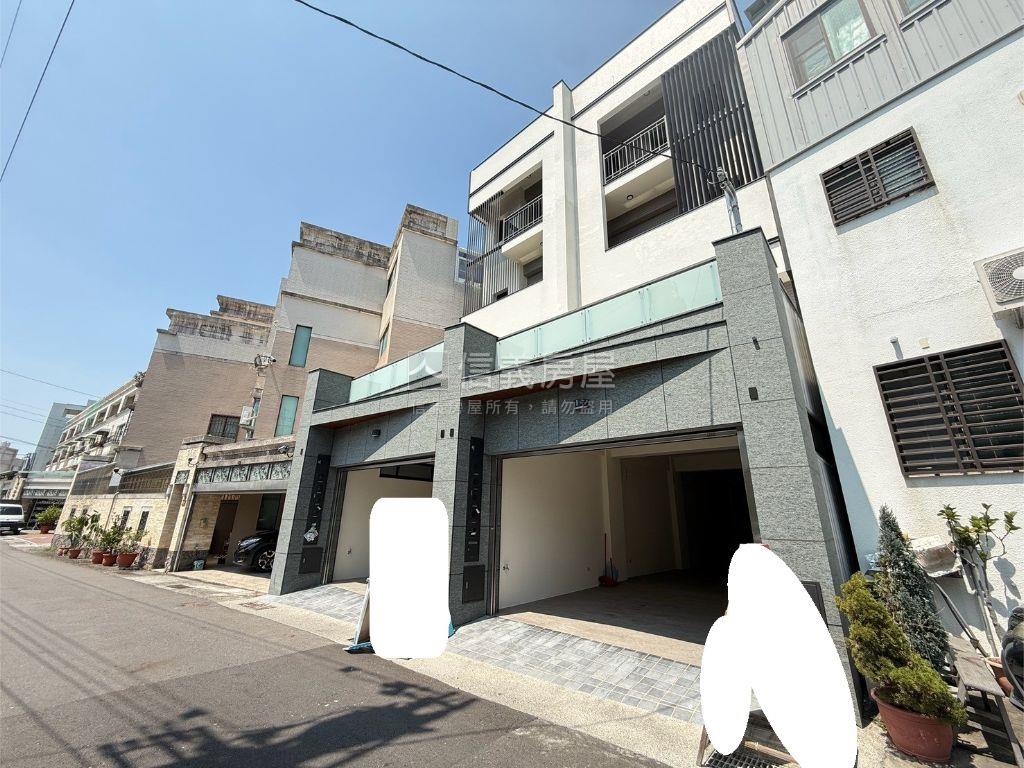 安南★約２年電梯雙車墅房屋室內格局與周邊環境