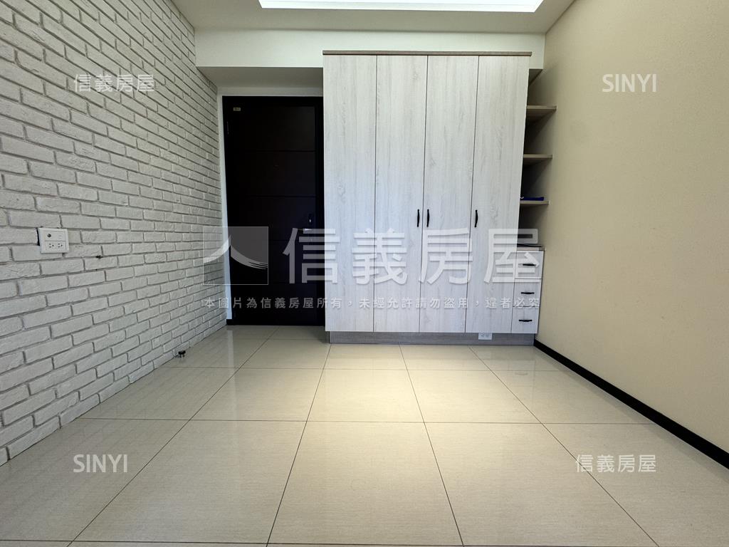 翔之譽▶景觀亮麗一房一廳房屋室內格局與周邊環境