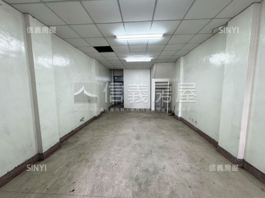 專任稀有釋出正崇德路透店房屋室內格局與周邊環境