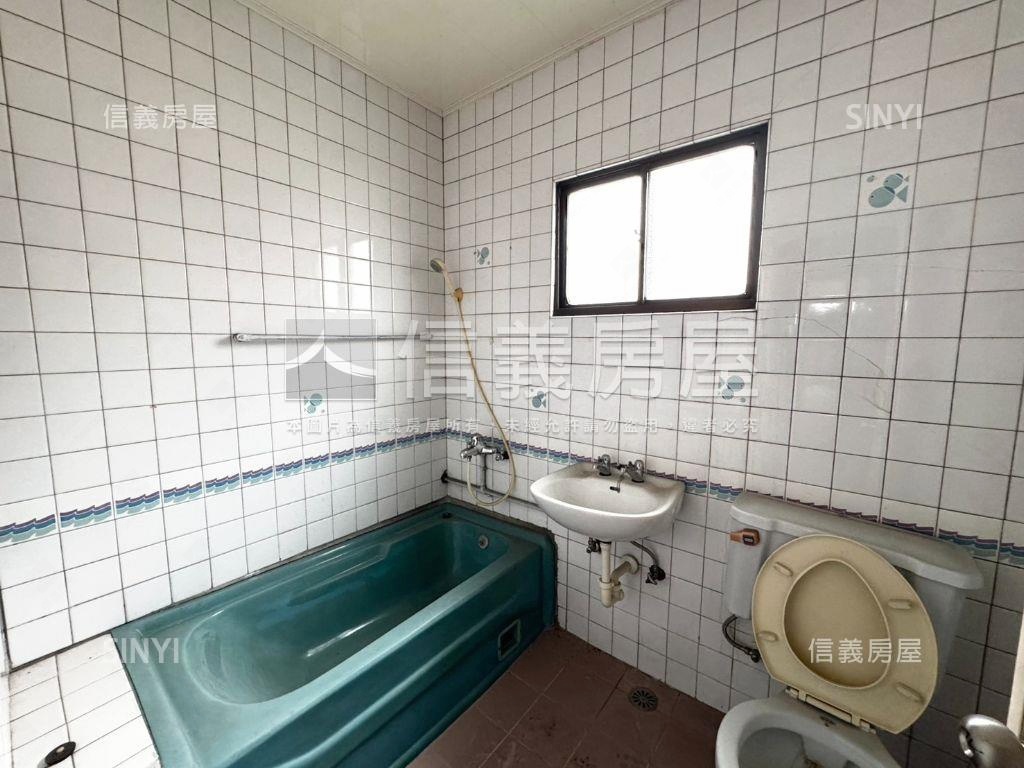專任稀有釋出正崇德路透店房屋室內格局與周邊環境