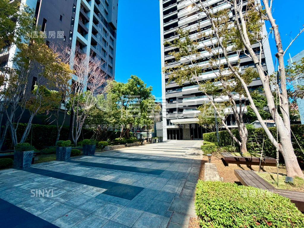 吉明秀高樓兩房平面車位房屋室內格局與周邊環境