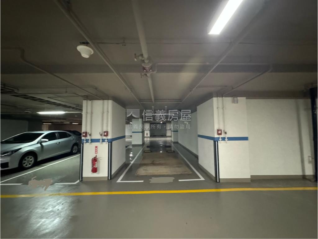 白天鵝高樓層靚兩房平車房屋室內格局與周邊環境