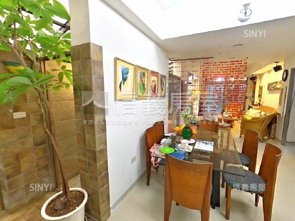 三角窗日式庭園房屋室內格局與周邊環境