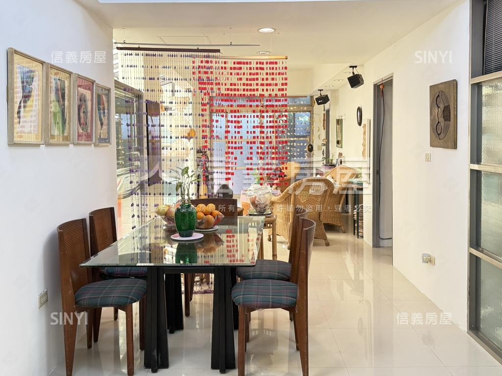 三角窗日式庭園房屋室內格局與周邊環境