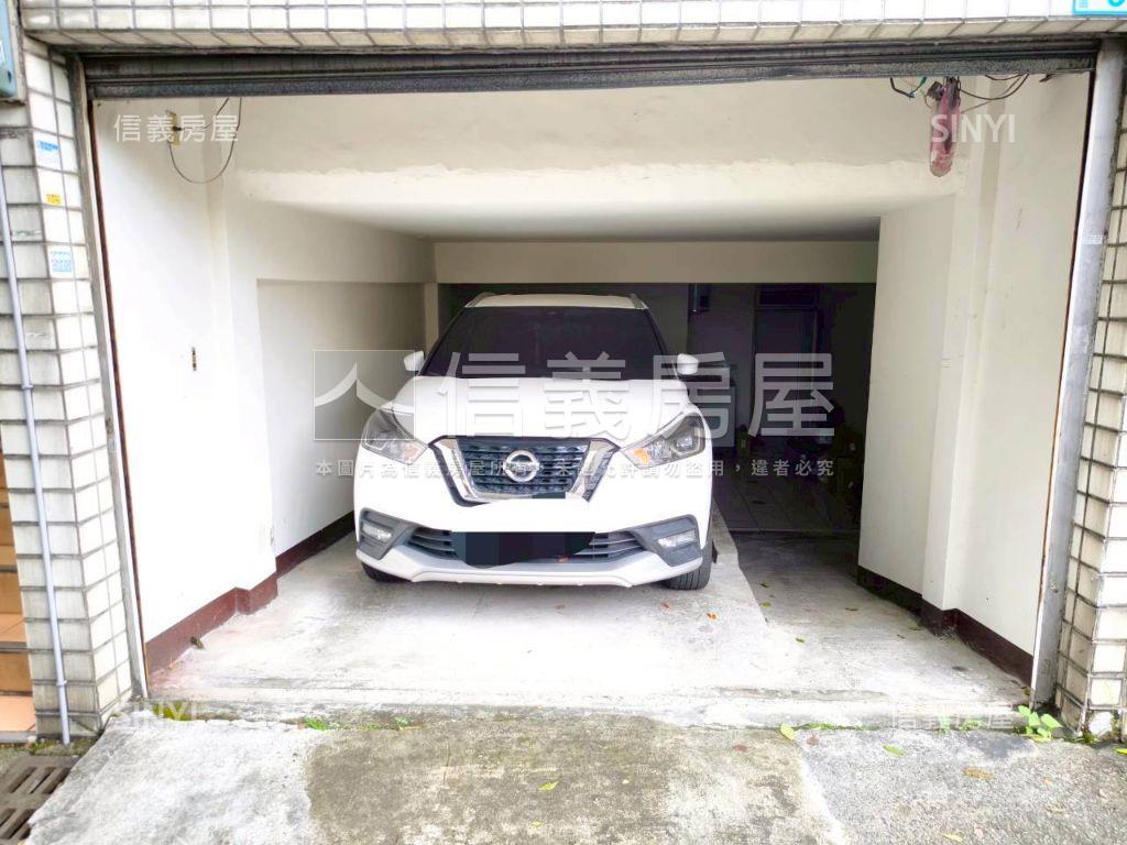 近家樂福車庫美透天房屋室內格局與周邊環境