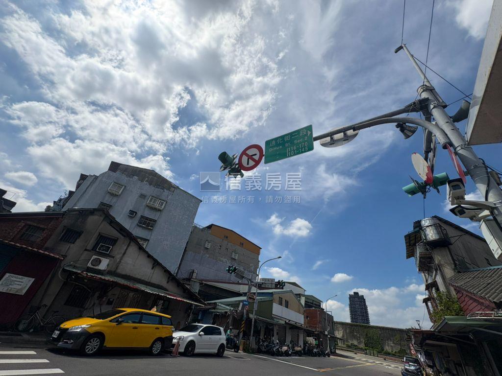 住三橋北三小段４７２土地房屋室內格局與周邊環境