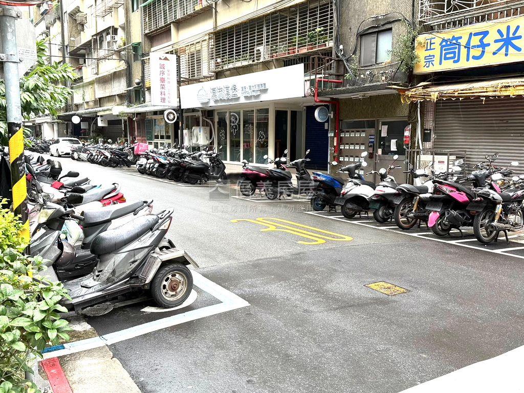 南京三民站附近金店面房屋室內格局與周邊環境