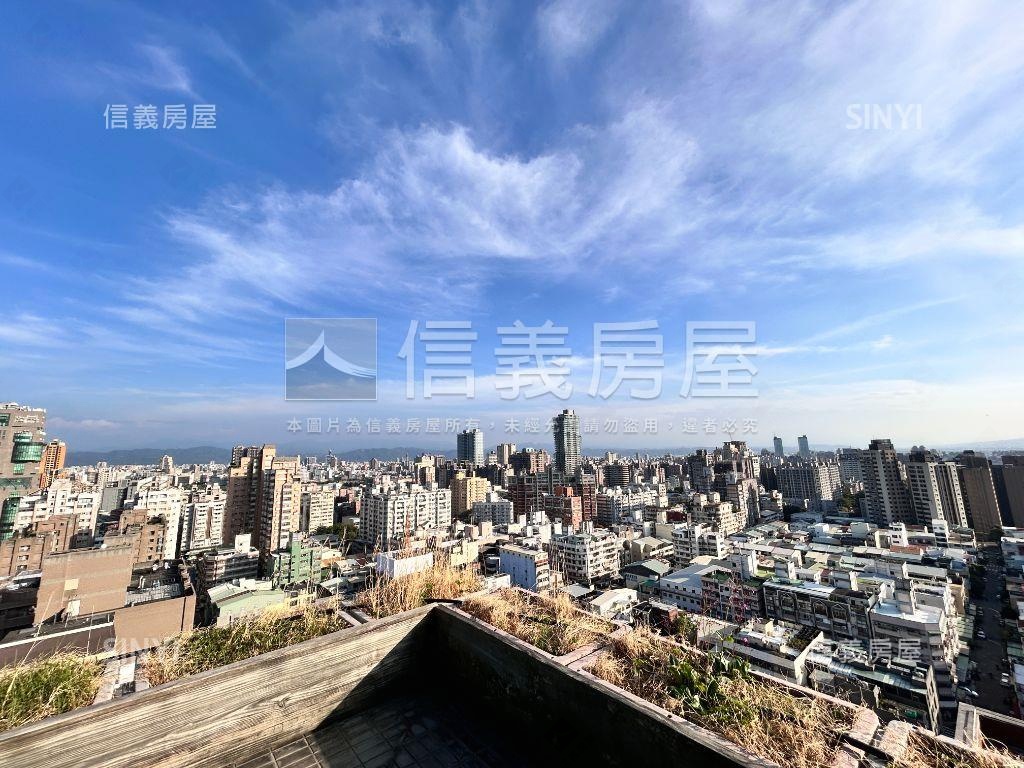 【鄉林雲頂】次頂樓露台戶房屋室內格局與周邊環境