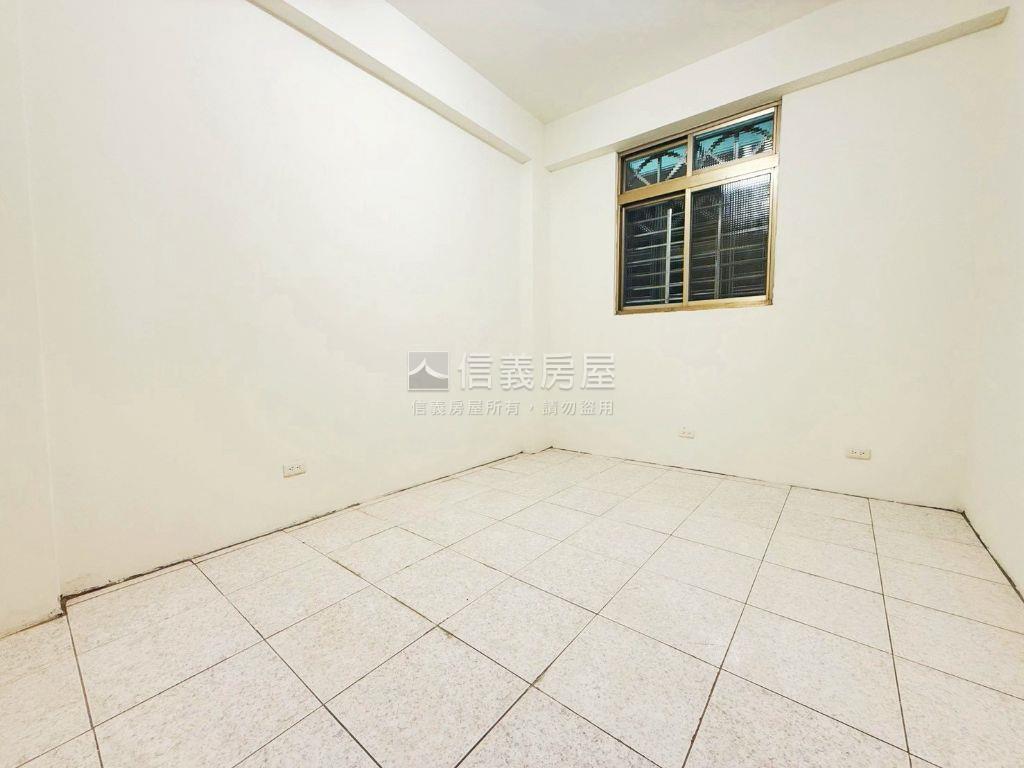 新整理！近公園美透天房屋室內格局與周邊環境