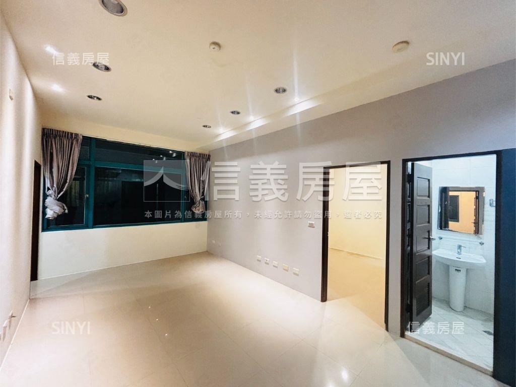 竹北遠百生活圈蔚藍海３房房屋室內格局與周邊環境