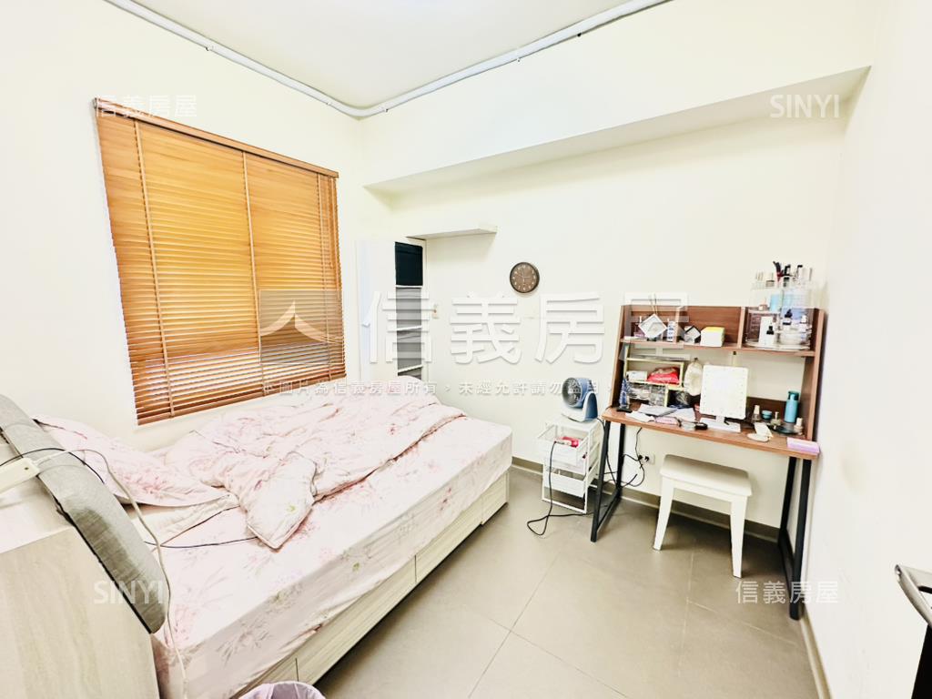 近國資圖特區兩房附車位房屋室內格局與周邊環境