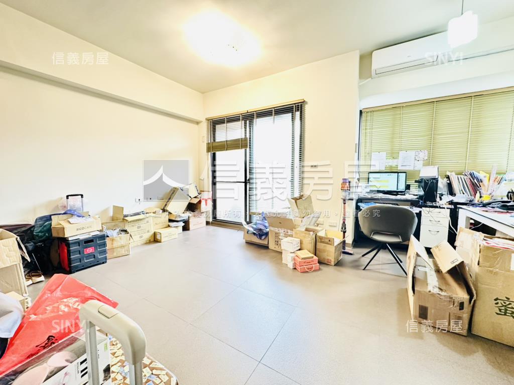 近國資圖特區兩房附車位房屋室內格局與周邊環境