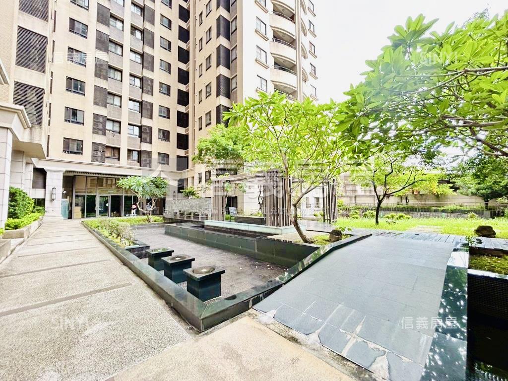 近國資圖特區兩房附車位房屋室內格局與周邊環境