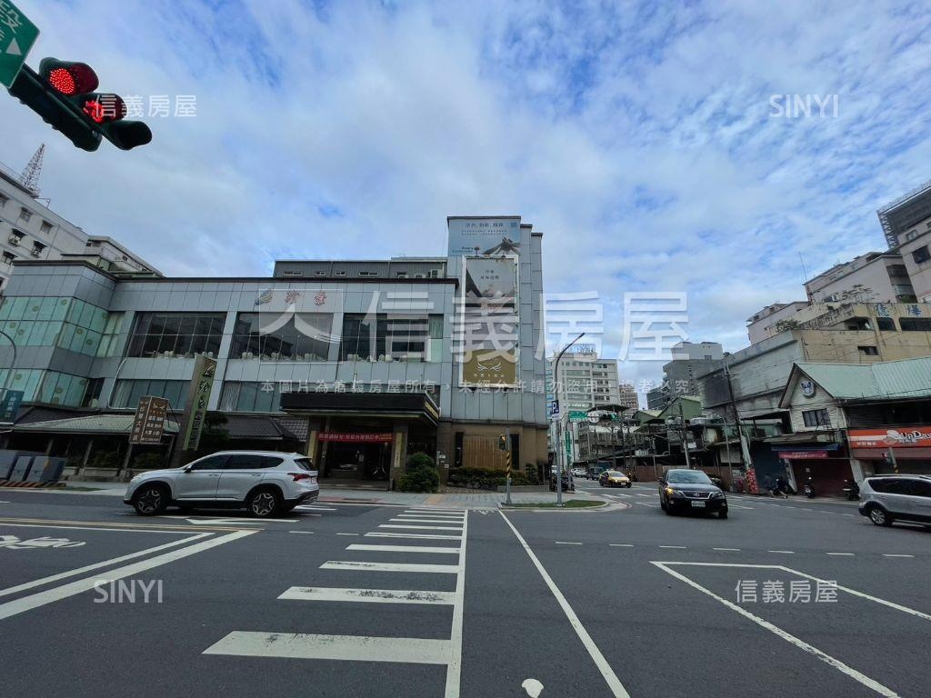 ５１８坪角窗捷運廠房房屋室內格局與周邊環境