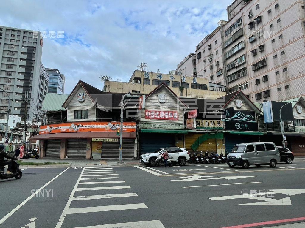 ５１８坪角窗捷運廠房房屋室內格局與周邊環境