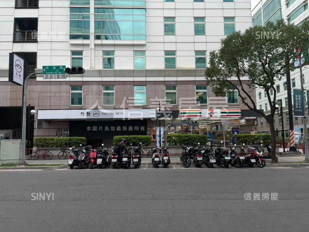 ５１８坪角窗捷運廠房房屋室內格局與周邊環境