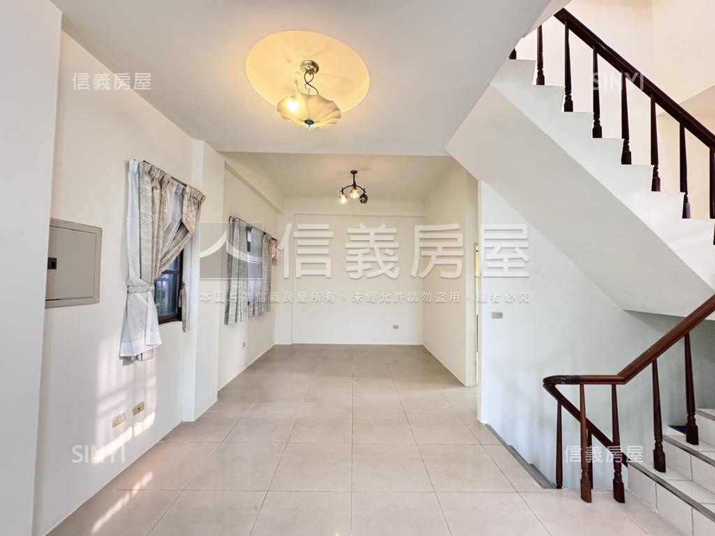 竹北美景車庫採光透天房屋室內格局與周邊環境