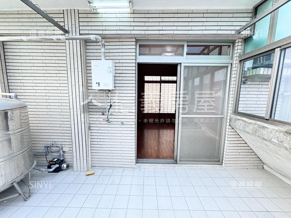 竹北美景車庫採光透天房屋室內格局與周邊環境